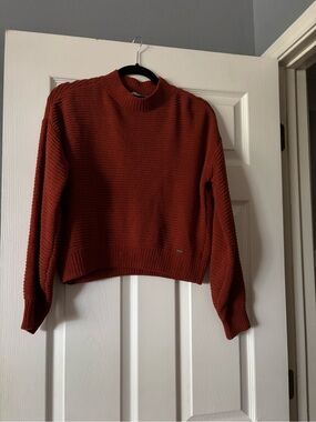 Hollister Women's Rust Ribbed Turtleneck Sweater